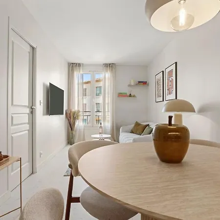 Beautiful - Center Of St Tropez *