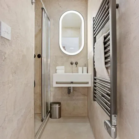 Beautiful - Center Of St Tropez *